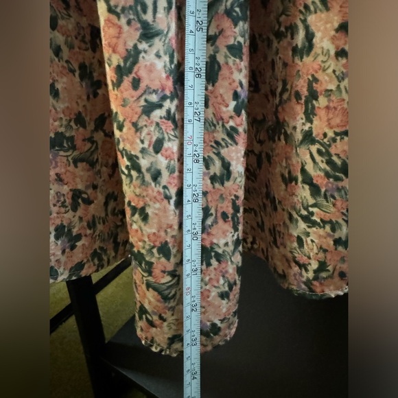 Floral print, flowy long skirt - Picture 5 of 8